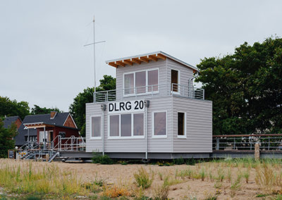 17 Strandhäuser und 5 DLRG Rettungstürme Ostseebad Boltenhagen